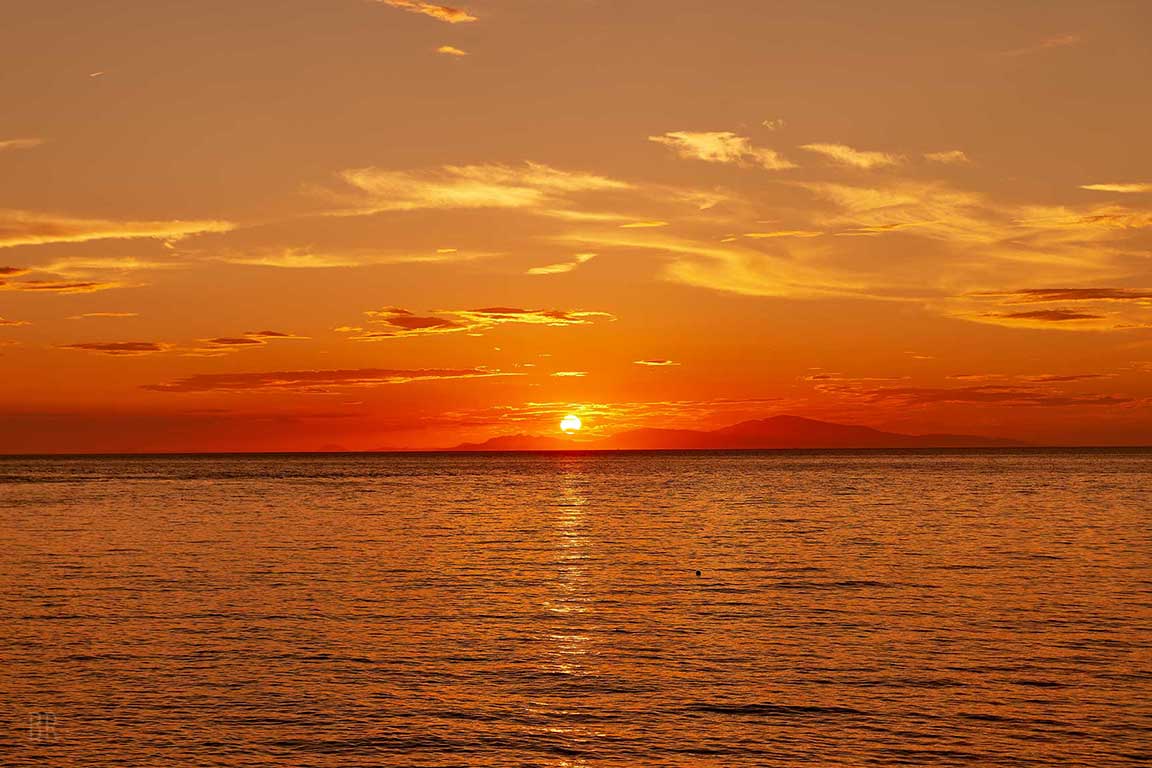 淡路島の西海岸の夕焼け